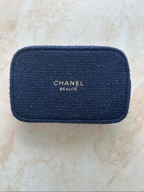 Chanel Beauté Navy Tweed Jewelry/Accessory Case